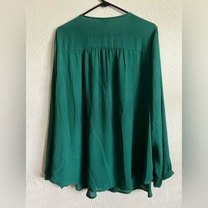 Torrid emerald green chiffon blouse